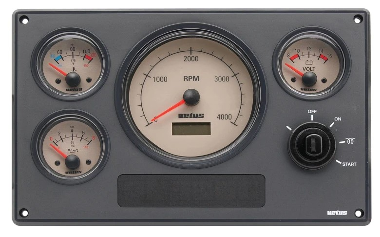 Engine panel type MP34, 12 Volt, with cream instruments